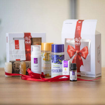 InaEssentials Geschenkbox (17,8 cm × 14,7 cm × 5 cm)