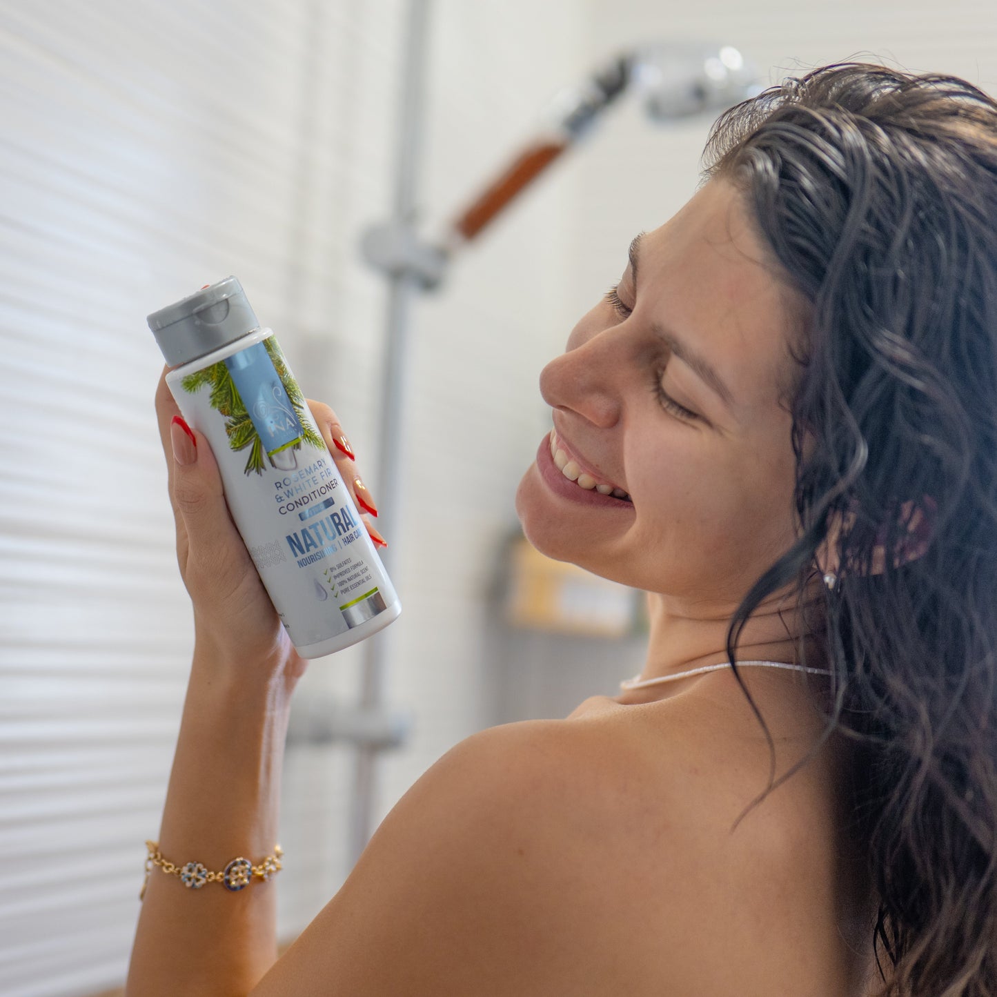 + Geschenk Natürliche Haarspülung mit Rosmarinöl und Weißtanne