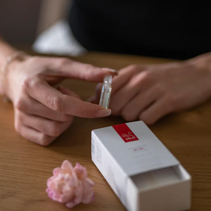 Ätherisches Bio-Rosenöl - Rosa Damascena-Öl
